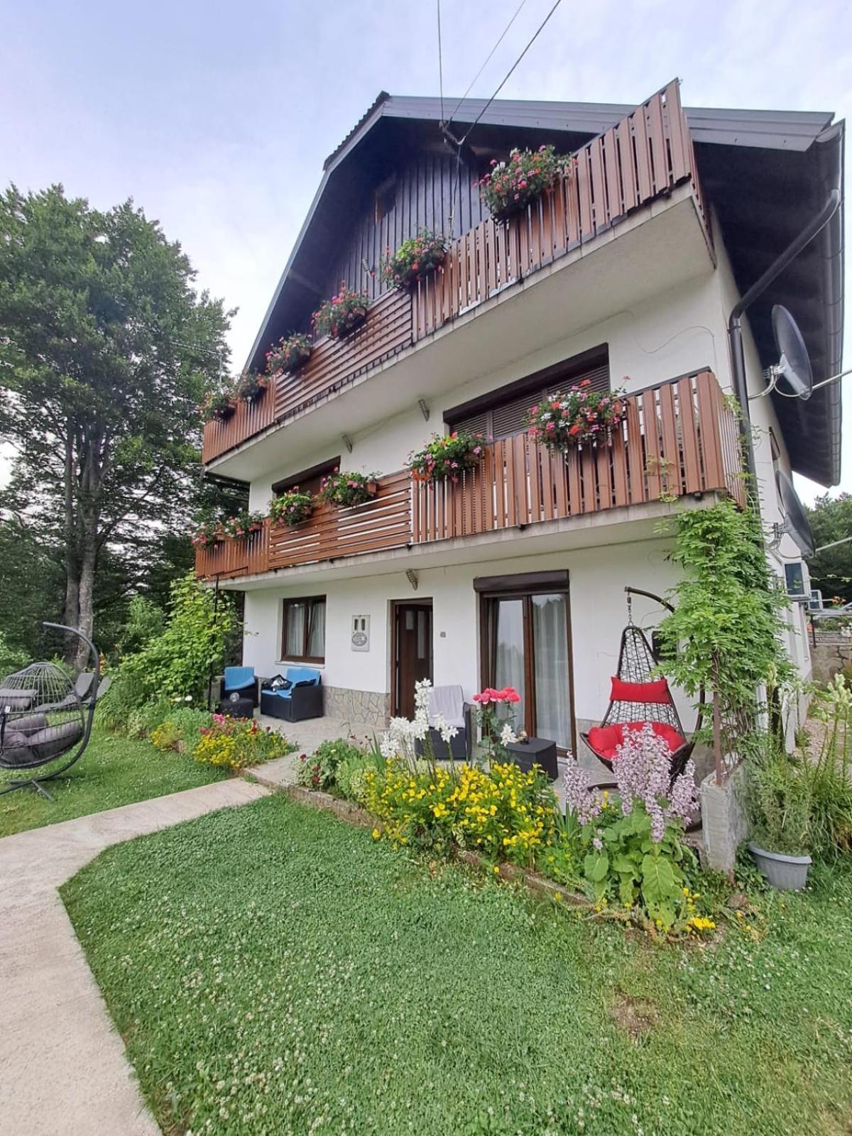 Tomljanovic Hotel Plitvicka Jezera Exterior photo