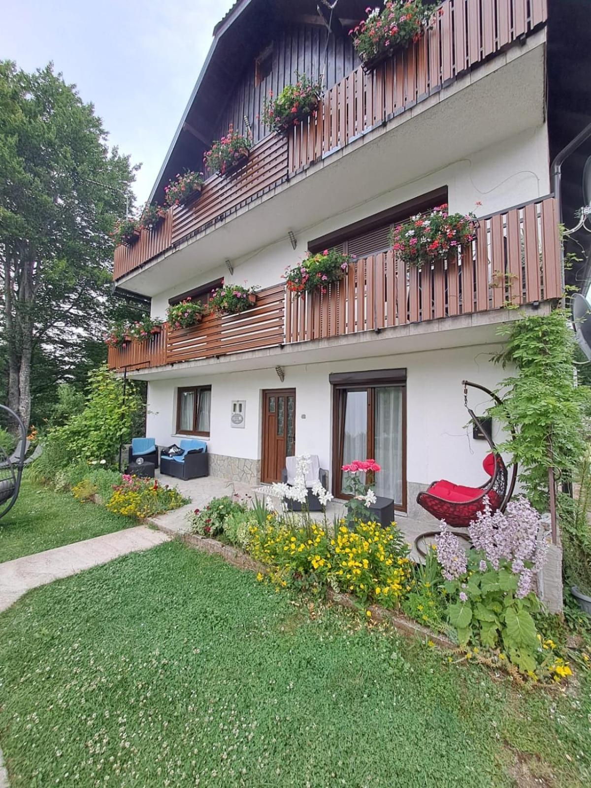Tomljanovic Hotel Plitvicka Jezera Exterior photo
